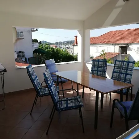 Apartment Anita Tribunj (Sibenik-Knin)